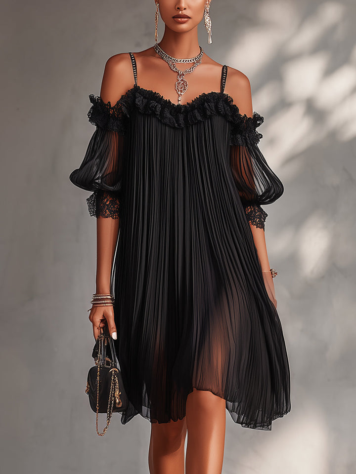 Mini Abito Nero in Chiffon con Spalle Scoperte e Bordo in Pizzo