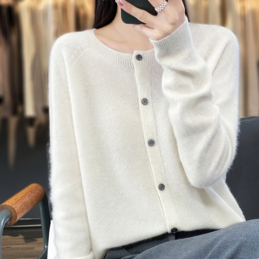 VIVIENNE WARM COZY CARDIGAN
